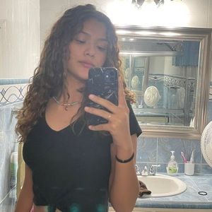 Meet your Posher, Lei